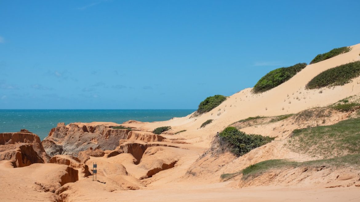 Hidden gem pantai di Bulukumba dengan pasir putih dan air laut biru toska