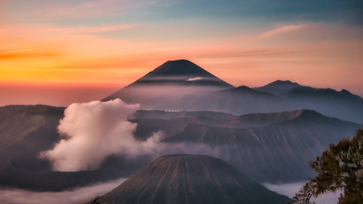 Pemandangan alam Indonesia destinasi wisata regeneratif